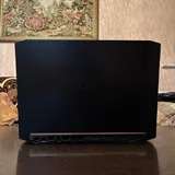 Acer Nitro 5, Apple MacBook Pro 5