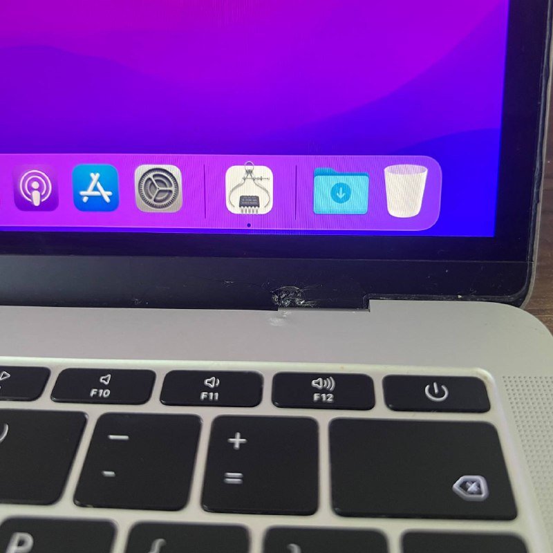 MacBook Pro 13-inch 2017, Intel Core i5, 8GB RAM, 128GB Storage 4