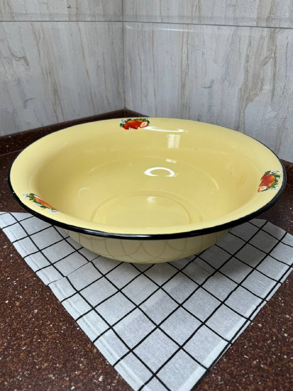 Кухонные принадлежности, мантоварка, бокалы, чашки, пепельница, миска 6