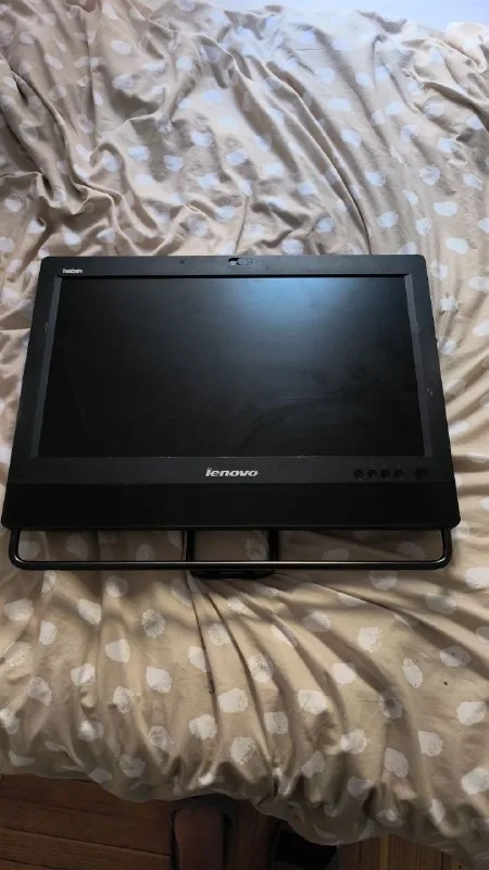 Два моноблока HP 22-c050ng и Lenovo ThinkCentre M92z 1