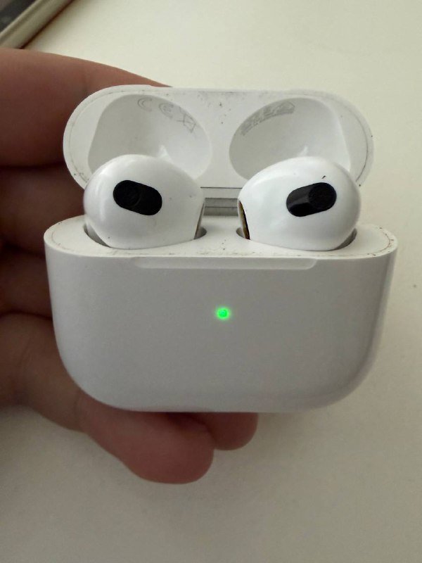 AirPods 3 поколения