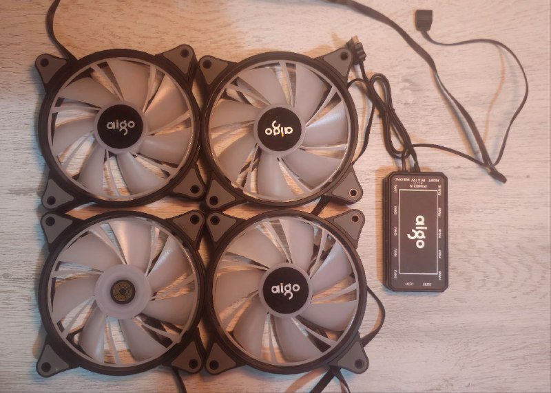 Корпусные вентиляторы Aigo AR12 120mm с ARGB подсветкой