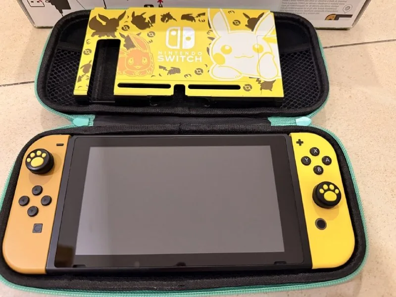 игровая приставка Nintendo Switch Pokemon let’s go pikachu 1