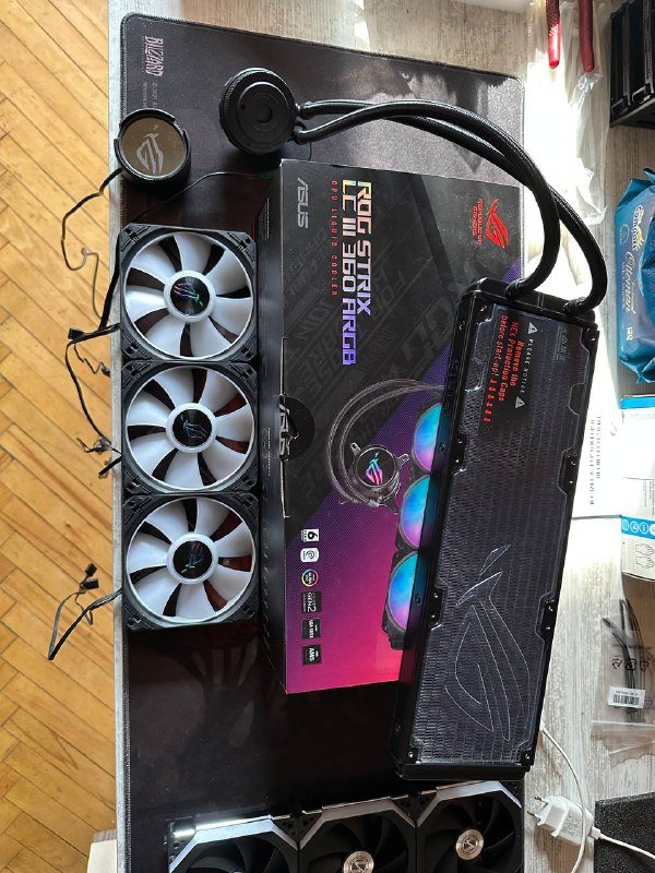 Водяное охлаждение Asus ROG Strix LC iii 360