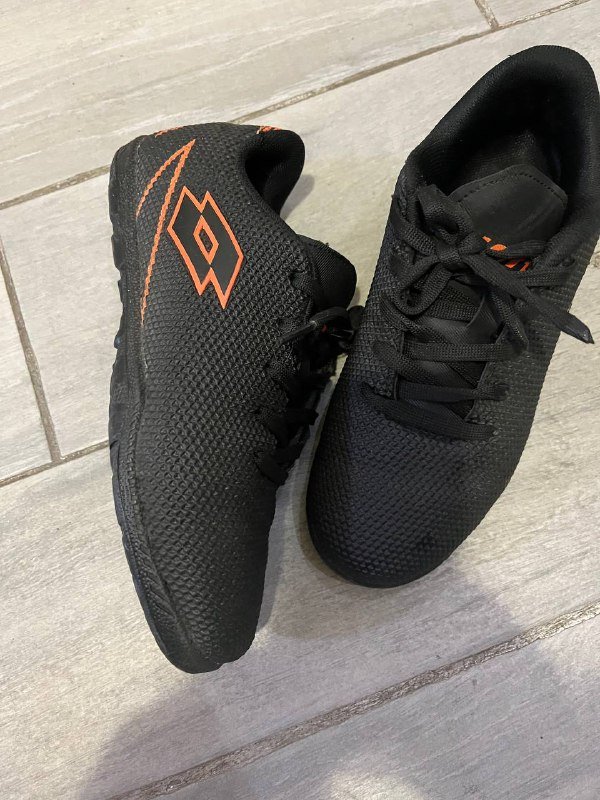 детские футбольные бутсы Lotto размер 35 2