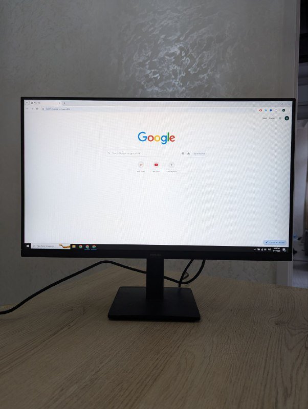 Монитор Samsung Essential S3 24''