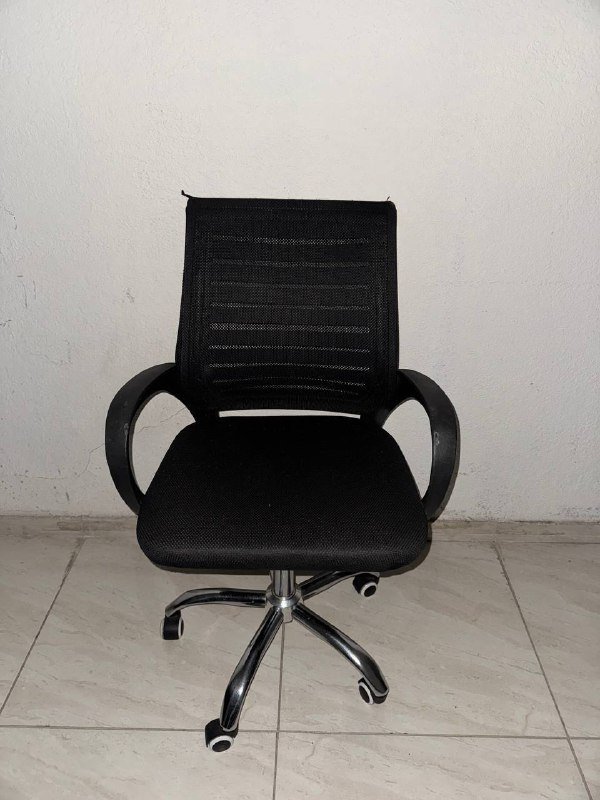 Два компьютерных кресла-стула 2