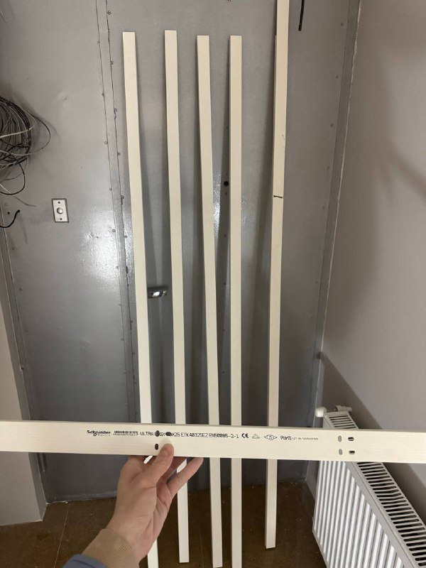 Кабель канал 40x25 5 шт по 2 м Schneider electric