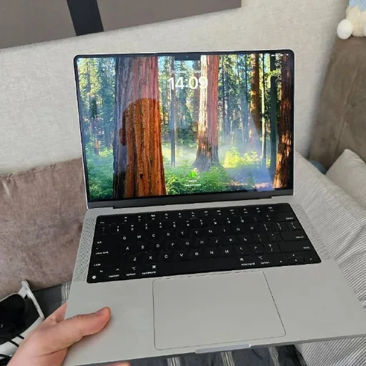 MacBook Pro 14 M2 Max