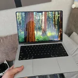 MacBook Pro 14 M2 Max 1