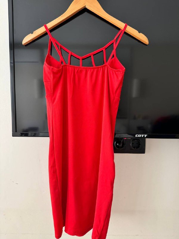 Красное женское праздничное платье размеры S M 2