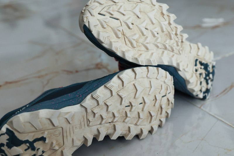 XT8 Women's Trail Running Shoes - Turquoise 5