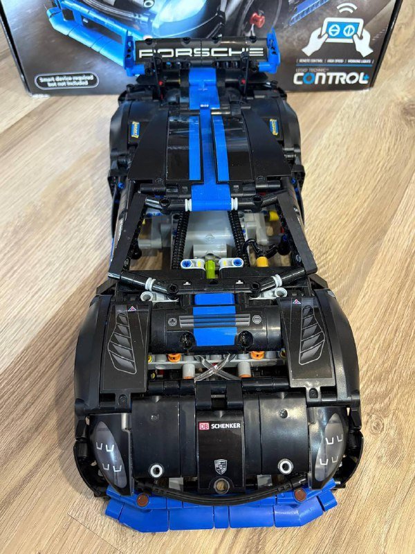 Конструктор Lego Technic Porsche GT4 управляемая модель