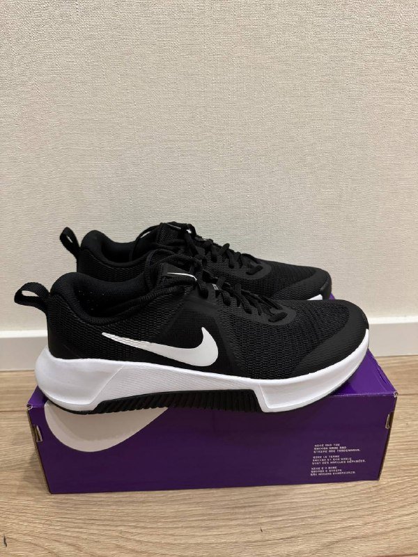 Кроссовки NIKE TRAINING MC TRAINER 3 размер 43 EU US 9.5 3