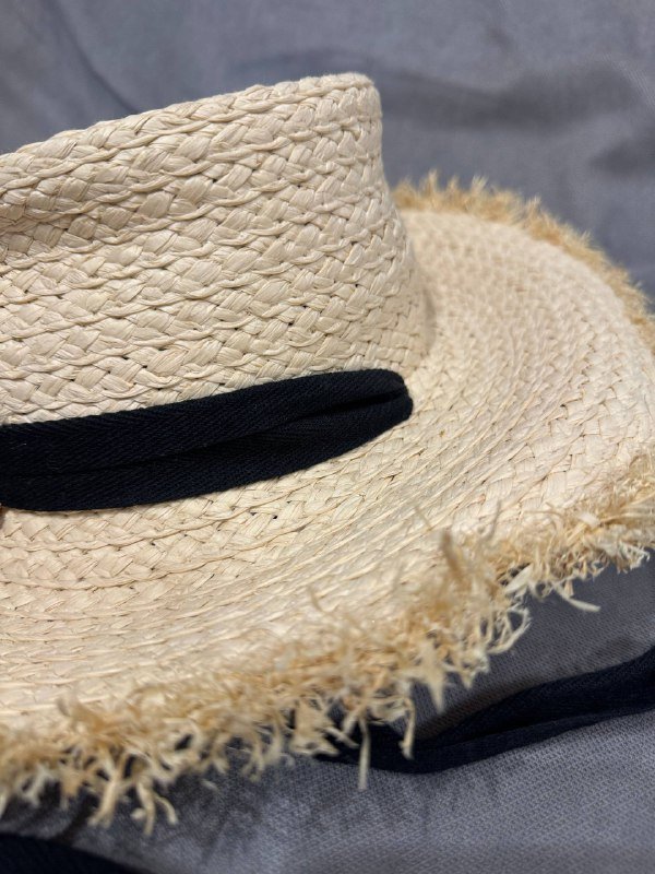 Шляпа соломенная 2