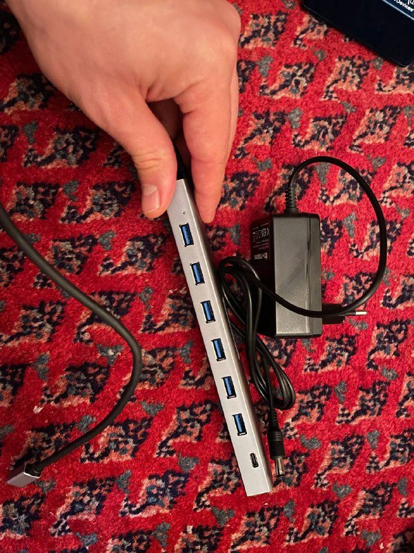 Микрофоны Hollyland Lark M1, XLR провода, роутер Asus, кабель Ethernet, USB hub, кейс для наушников 3