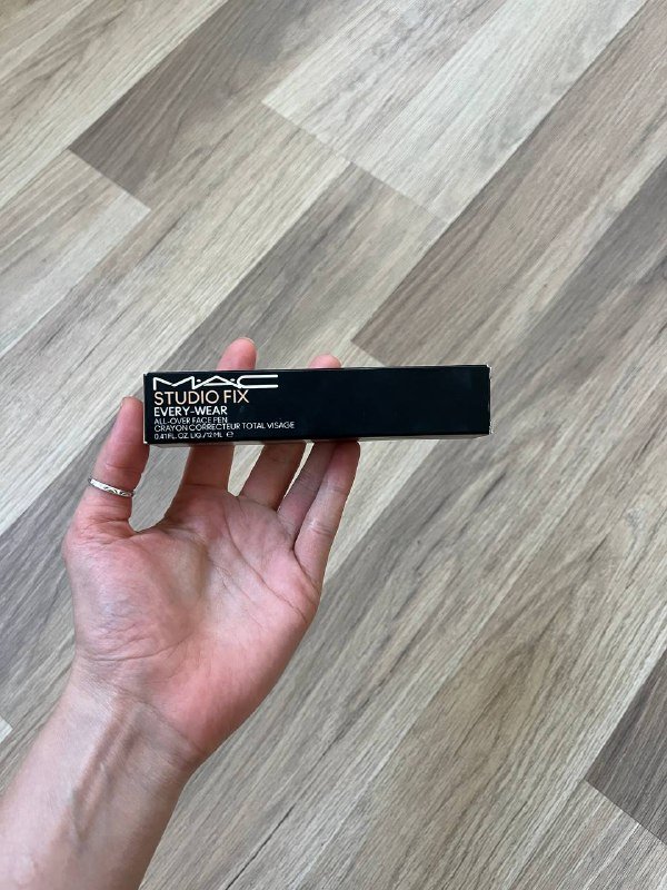 Консиллер MAC Studio Fix NC25