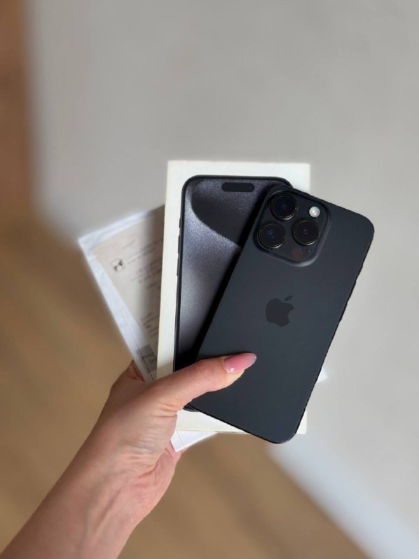 iPhone 15 Pro, 128 GB, iPhone 12 Pro, 128 GB 2