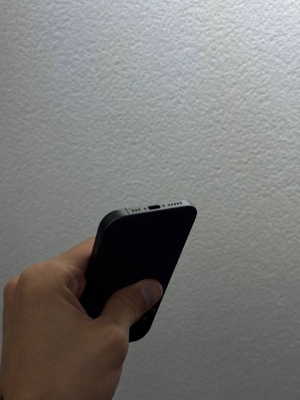 iPhone 15 Pro 256GB Black Titanium 6
