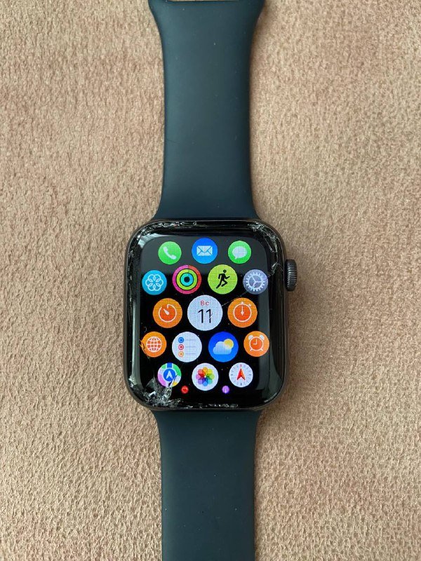 Apple Watch SE 44 mm 1st gen 1