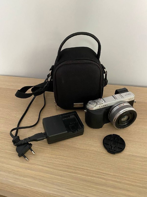 Фотоаппарат Panasonic Lumix DMC-GX7, объектив H-H020A, карта 32GB 3
