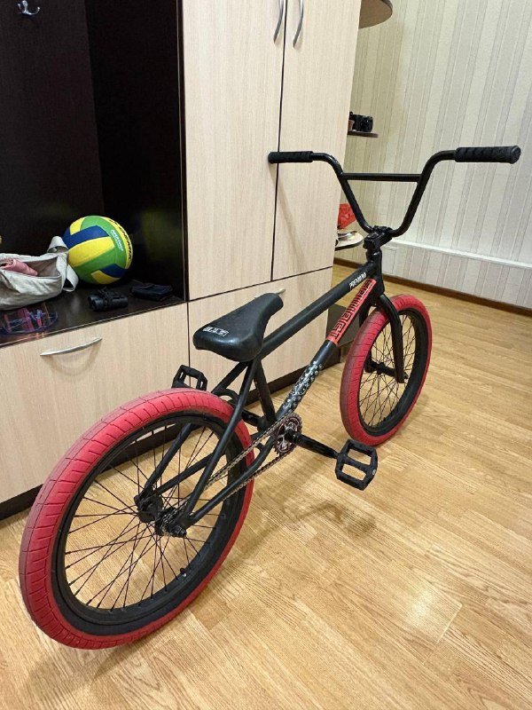 Кастомный BMX на основе Mongoose Legion L100 2015 года