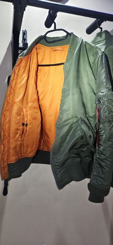 бомбер alpha industries MA-1