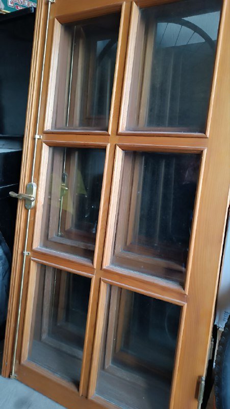 Деревянные окна в английском стиле, деревянная дверь