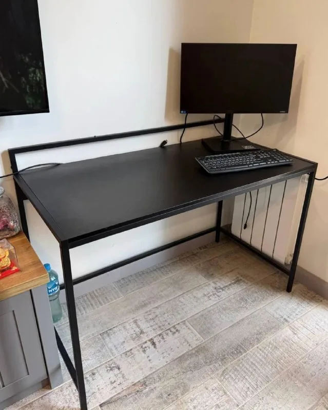 Desk, orthopedic pillow, serums, peeling, sweater, skort 1