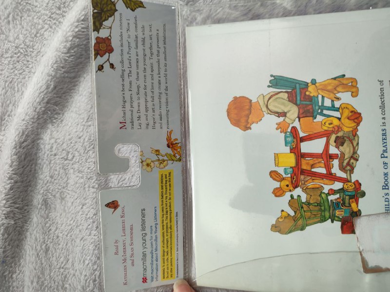 Книга A Child's Book of Prayers с CD для изучающих английский 3