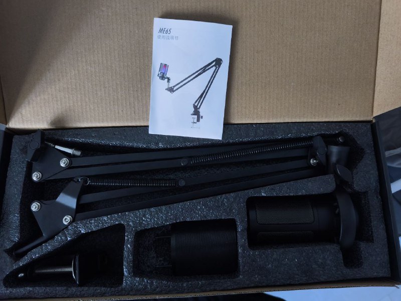 Микрофон BOMGE RGB на стойке