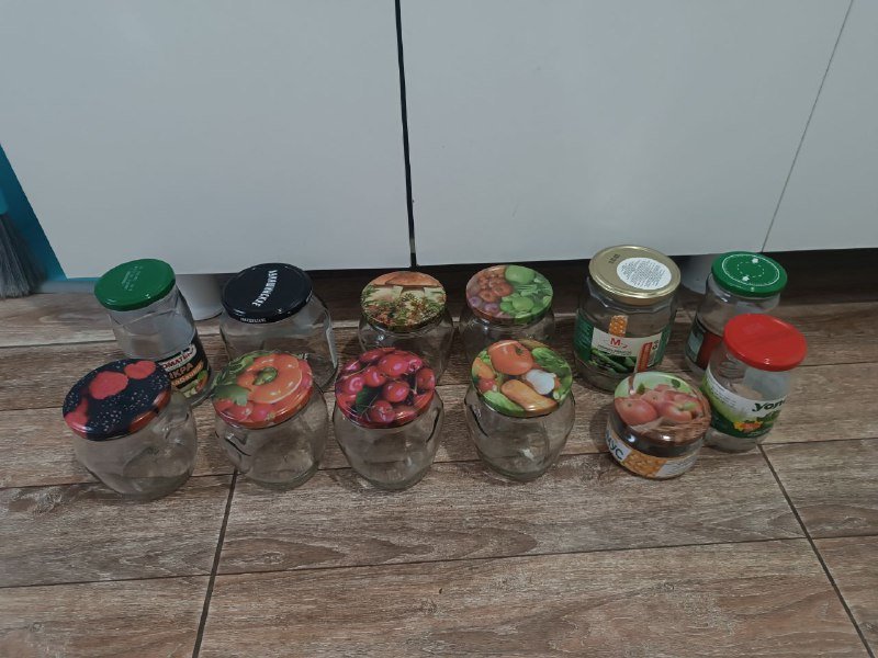 Стеклянные банки с крышками бесплатно