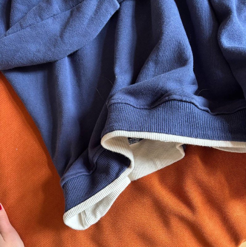 Свитшот с надписью размер S 3