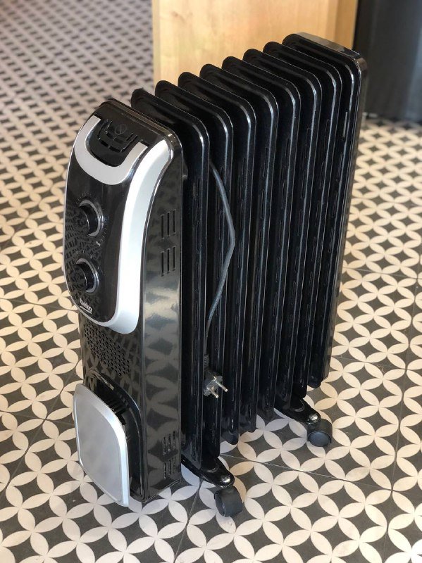 Масляный обогреватель Beko RHO7123 2300 Вт 2