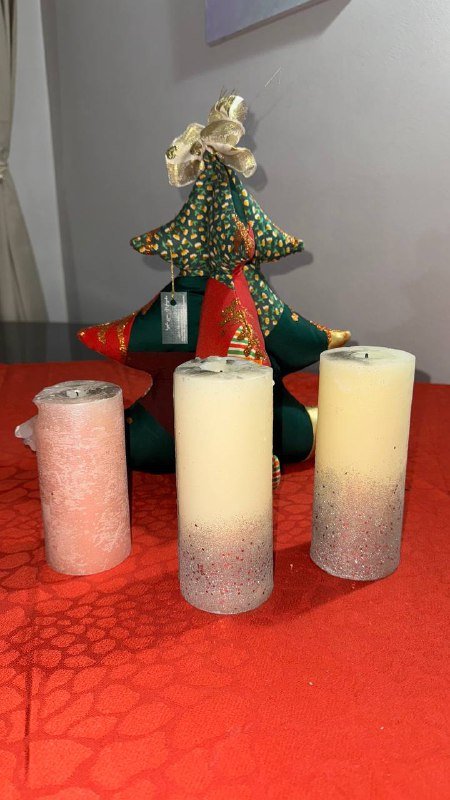 Подушка, женские носочки, теплая жилетка, текстильная елка, свечи, большая машинка, мужской свитер Zara 7