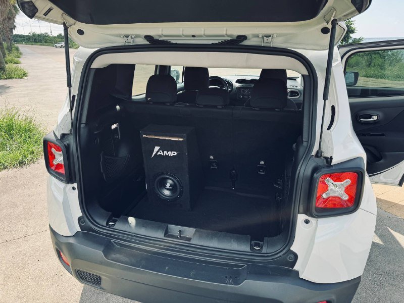 Jeep Ranegade 2017 AWD 2.4 149000km 7