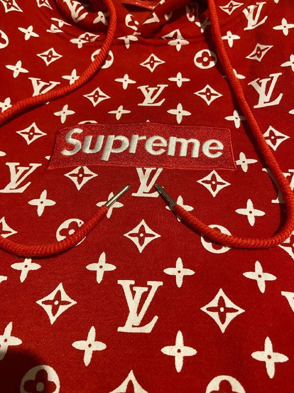 Толстовка Supreme и Louis Vuitton красная 4