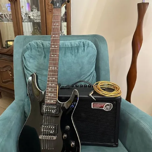 Электрогитара Schecter OMEN-6, усилитель Joyo DC-30