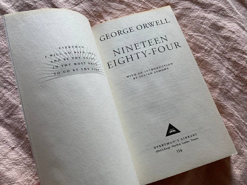 Наследие, 1984 на английском языке 7