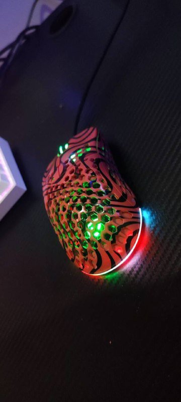 Игровая мышь Ghost M1 PewDiePie Edition