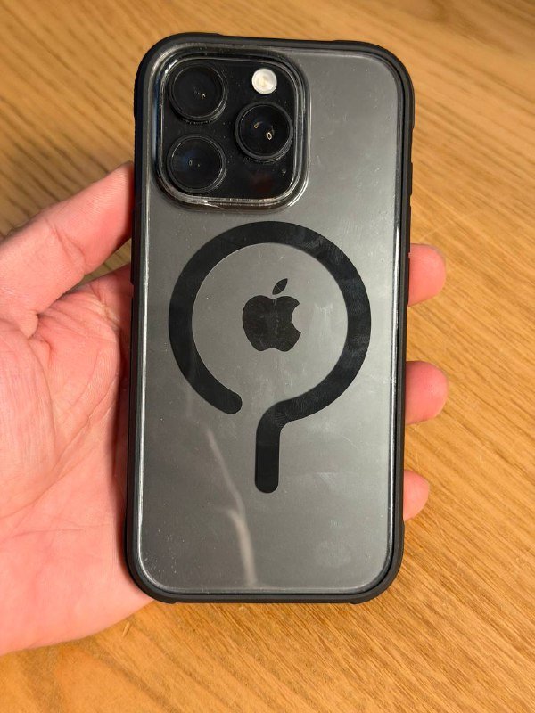 iPhone 16 Pro 128gb eSim с кейсом 8