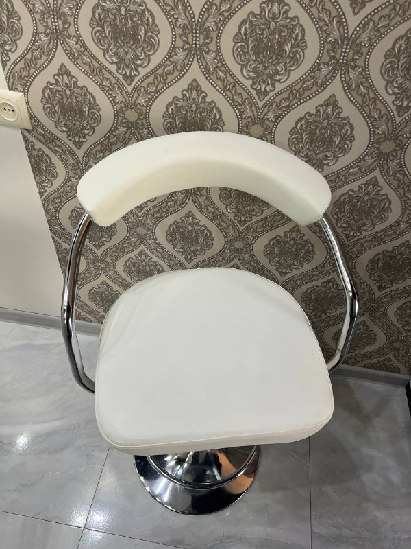 Стул барный белый 2