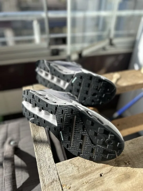 Garmin Instinct Solar, Brooks Glycerin 21, On Cloudhorizon