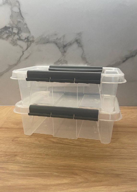 Пластиковые контейнеры с крышками