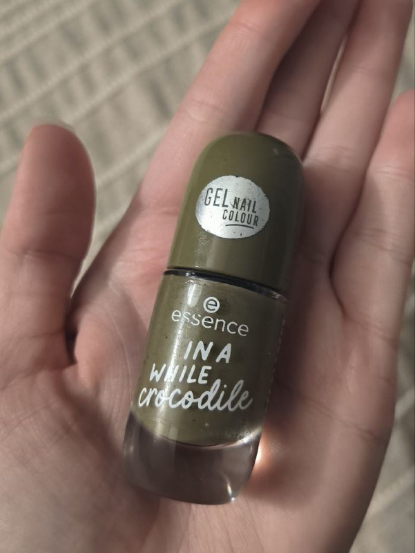 Румяна, лак для ногтей, подвески жемчуг, фен, купальник хаки XS 2