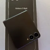 Samsung Galaxy Z Flip 8 1