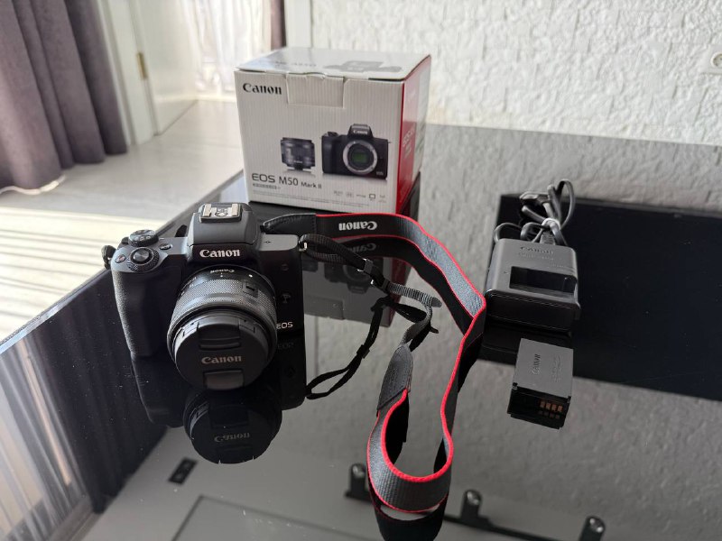 Canon EOS M50 Mark II, SD card, видеосвет, аудиорекордер и другие