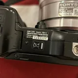 Sony NEX-5 комплект с объективами, вспышкой и штативом 3