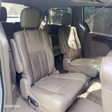Chrysler Town & Country Platinum 4