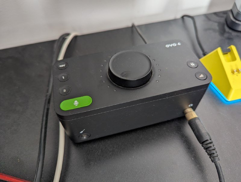 Звуковая карта Audient EVO 4